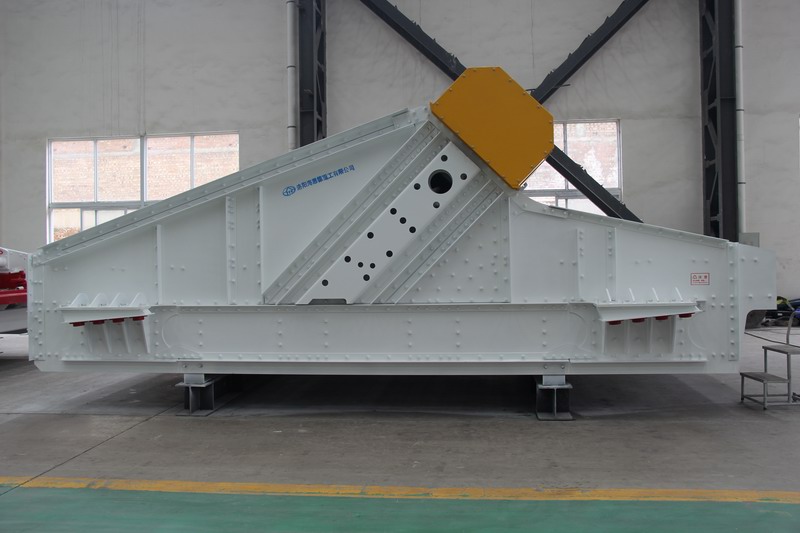 振動(dòng)篩如何進(jìn)料均勻？進(jìn)料不均勻的影響是什么？